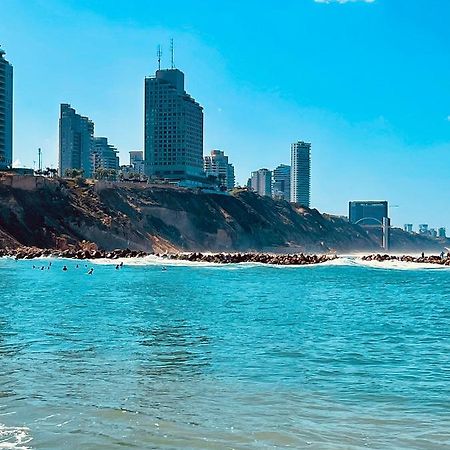 C Tower Apartments Netanya Eksteriør bilde