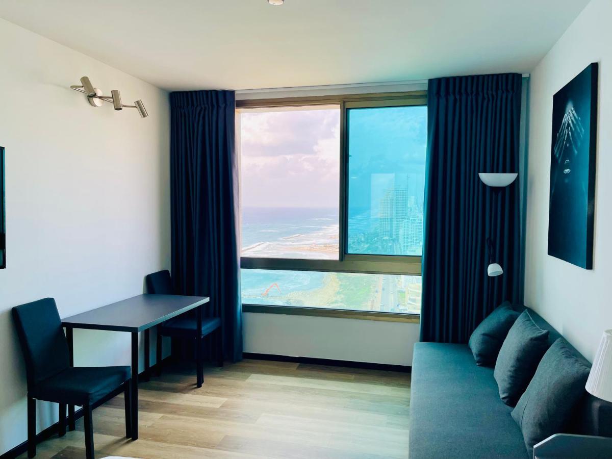 C Tower Apartments Netanya Eksteriør bilde