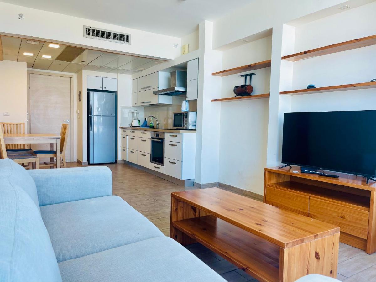 C Tower Apartments Netanya Eksteriør bilde