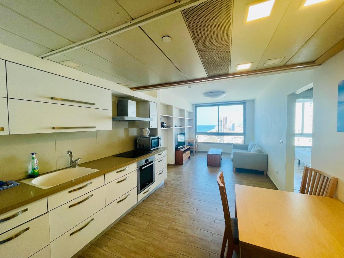 C Tower Apartments Netanya Eksteriør bilde